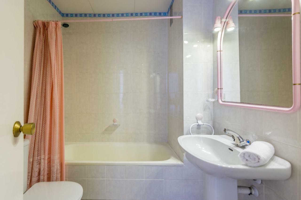 Homeholidaysrentals Moonlight * Santa Susanna